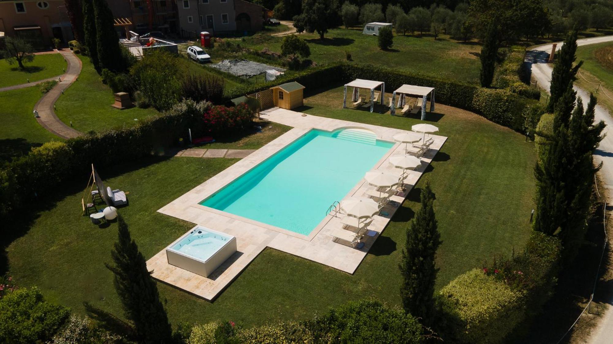 Le Colombaie Country Resort Ponsacco Esterno foto