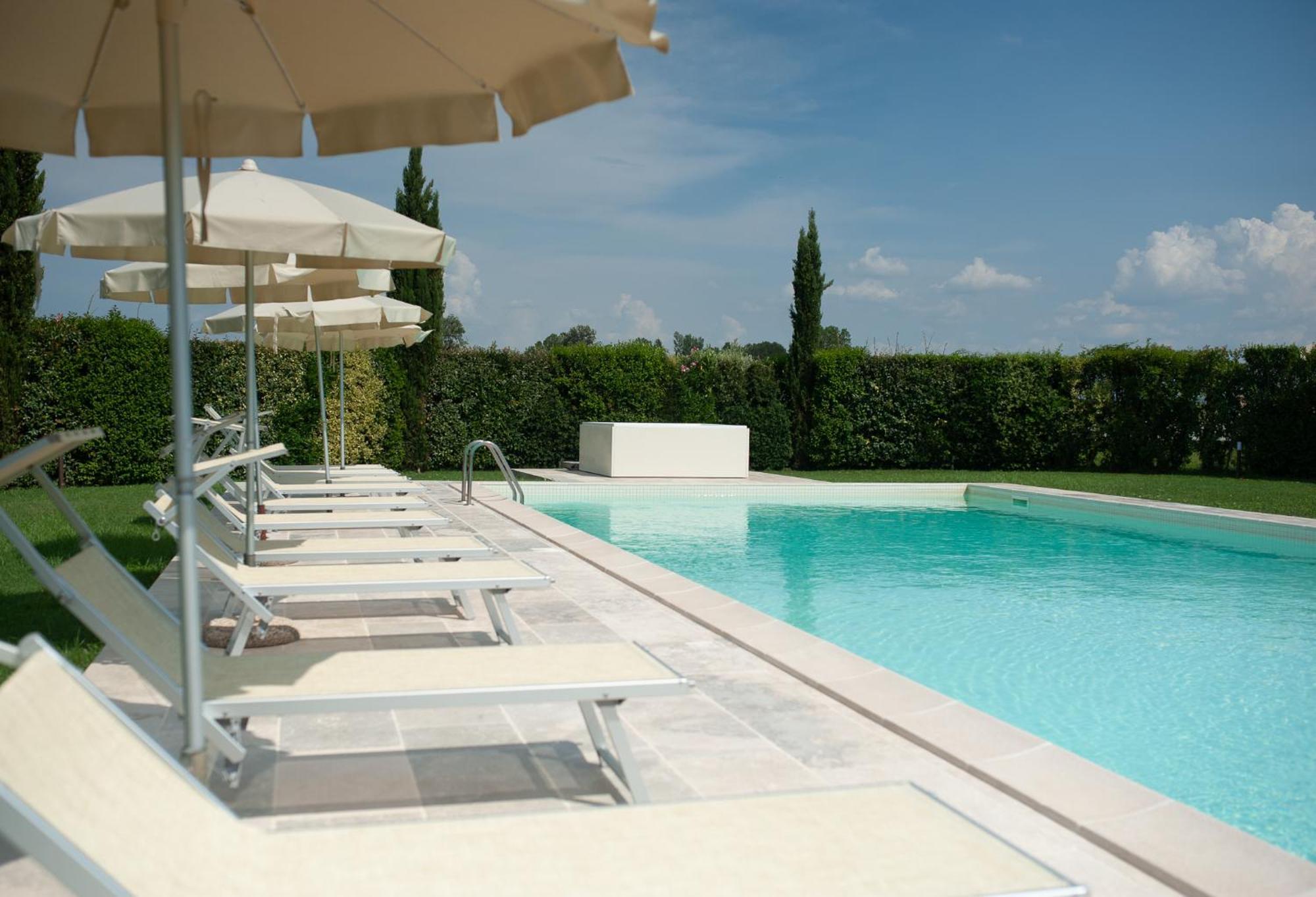 Le Colombaie Country Resort Ponsacco Esterno foto